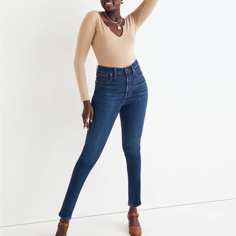 Madewell High-Rise Skinny Jeans in Dark Indigo
